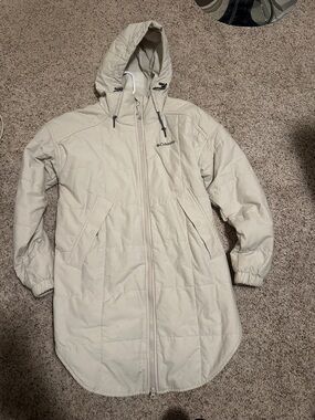 Columbia Lightweight Cream Hooded Parka